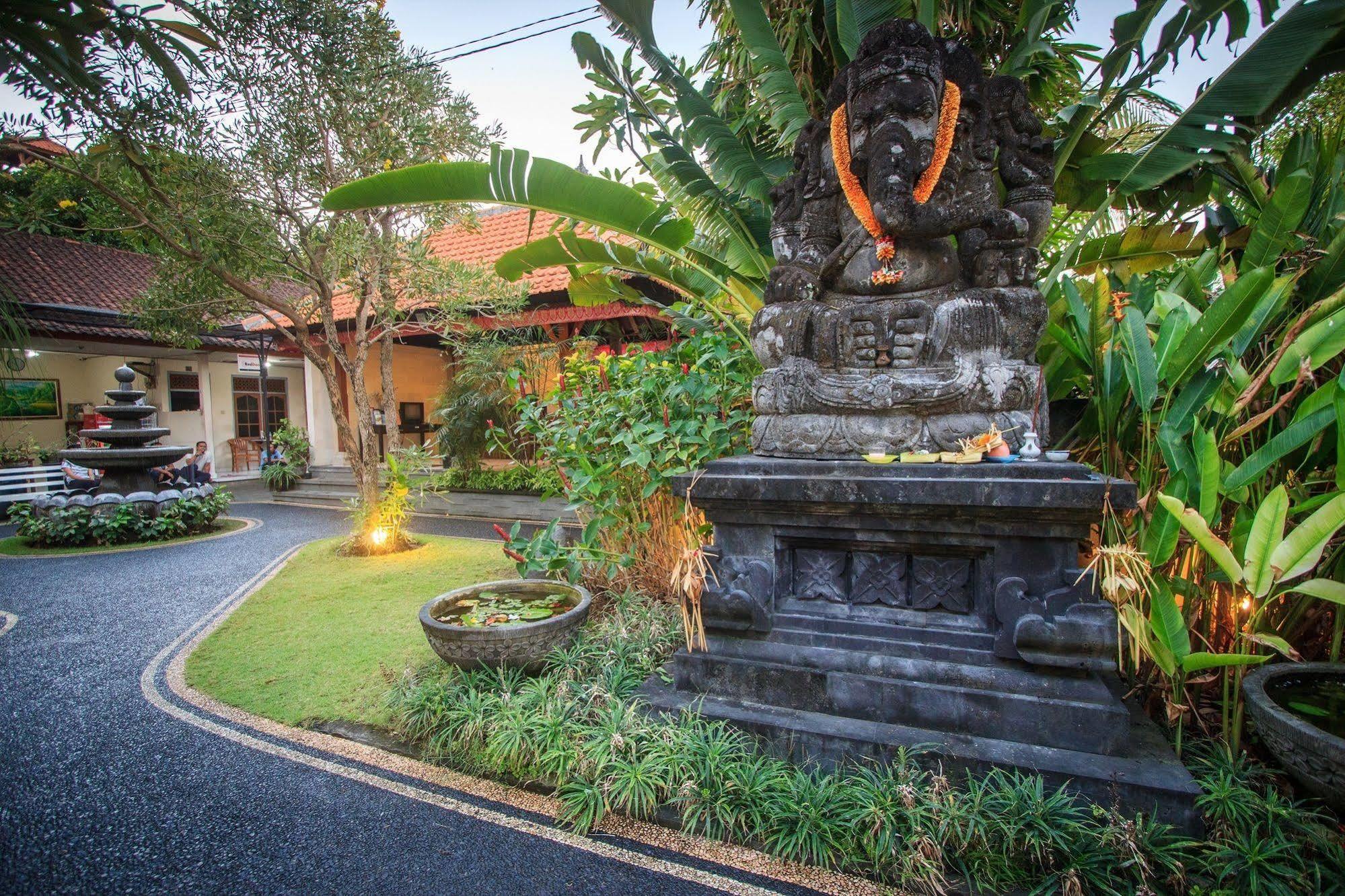 Pondok Anyar Hotel Kuta Lombok Eksteriør bilde